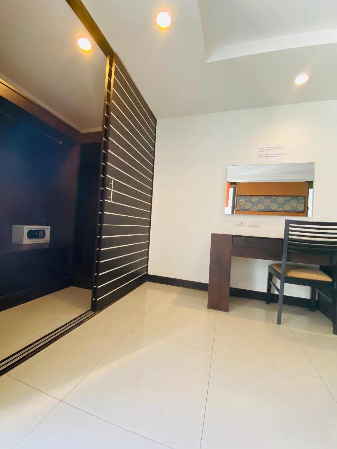 Tycoon Suite By Goad Avadhess Hospitality 1Km Walking Street Pattaya Beach מראה חיצוני תמונה