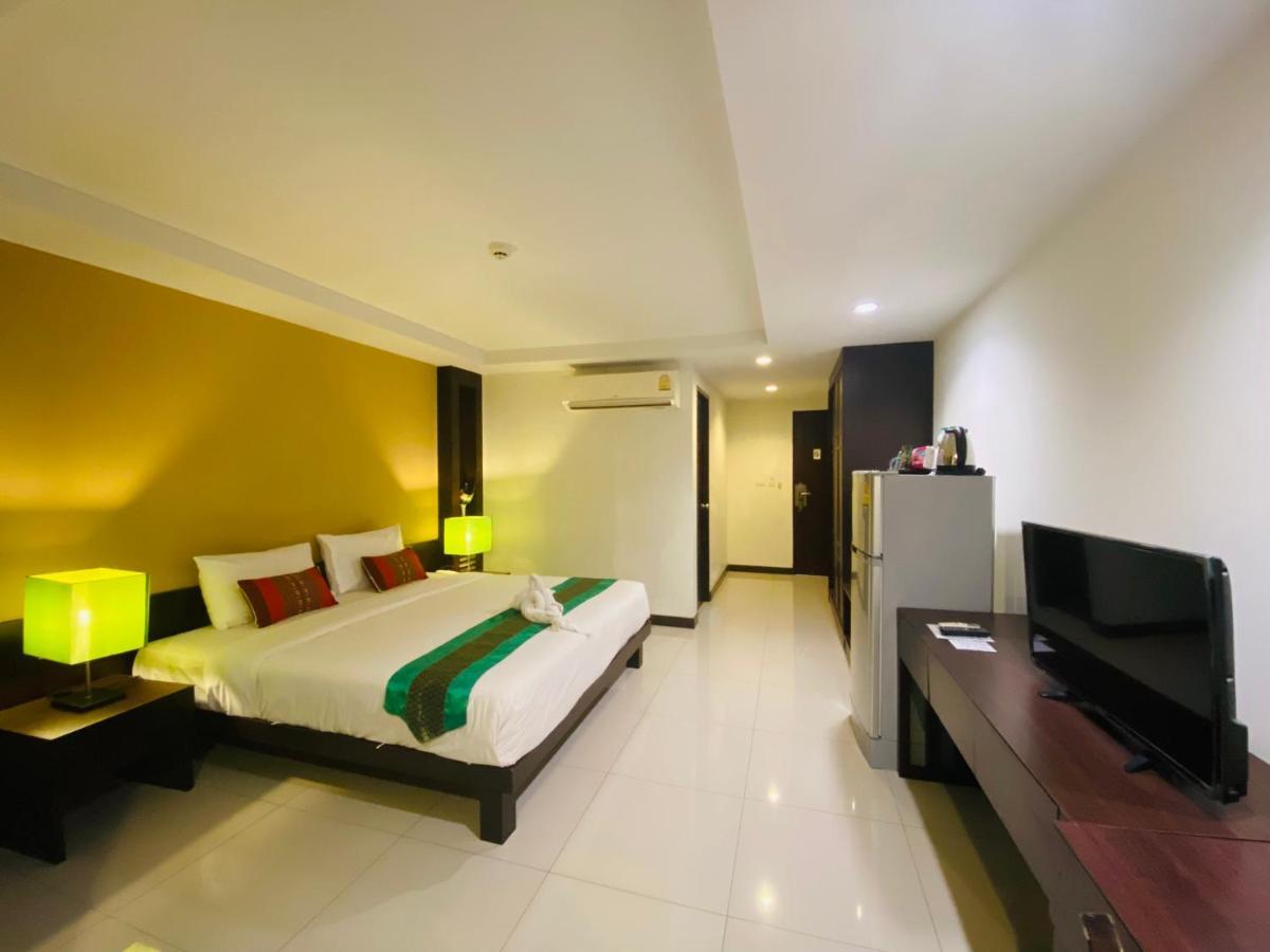 Tycoon Suite By Goad Avadhess Hospitality 1Km Walking Street Pattaya Beach מראה חיצוני תמונה